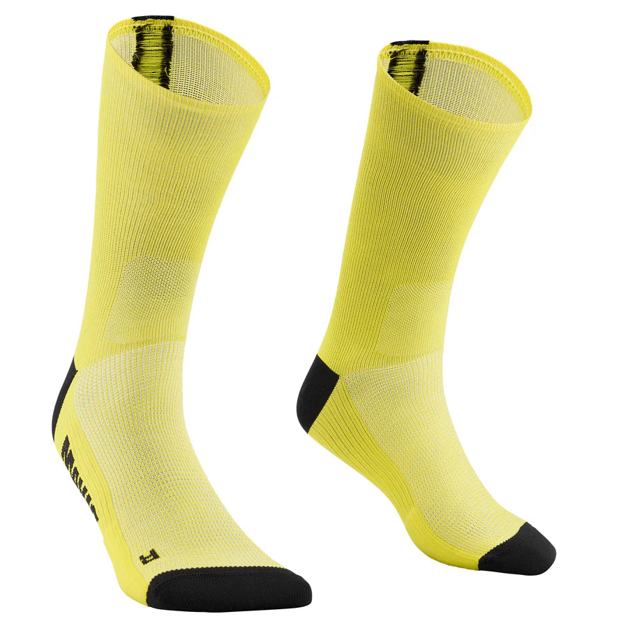 ESSENTI HIGH SOCK U-YEL 3942