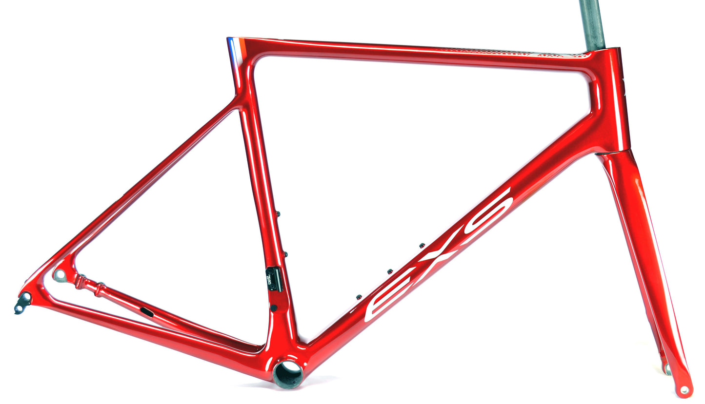 KIT CADRE ET FOURCHE ROUTE CARBONE 700 DISQUE ROUGE 57