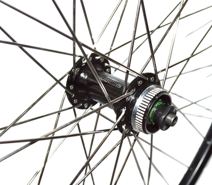 Roue AV 28" Disque Centerlock Double Paroi Moyeu Shimano à Blocage